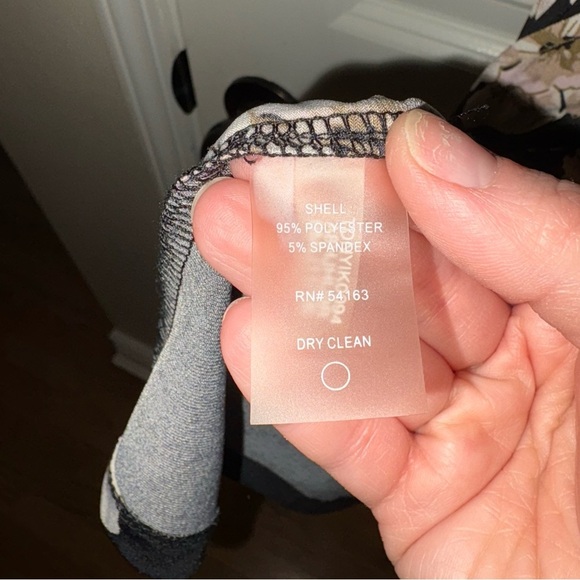 Tommy Hilfiger Floral Print Bell Sleeve Mini Dress Size 8 - Picture 8 of 8